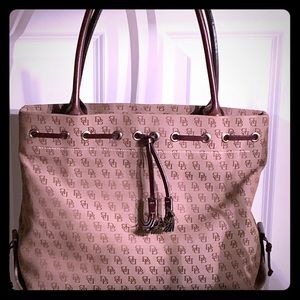 Dooney & Bourke